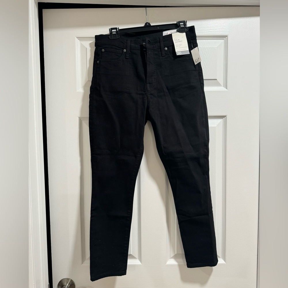 Women’s GAP Petite True Skinny Jeans - Absolute Black